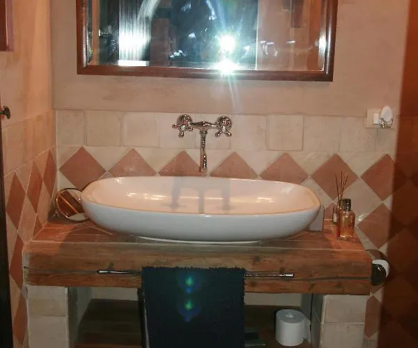 Galluzzo Ancient Country B&B